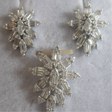 925 Sterling Silver Diamond Designer piece Pendant... by 