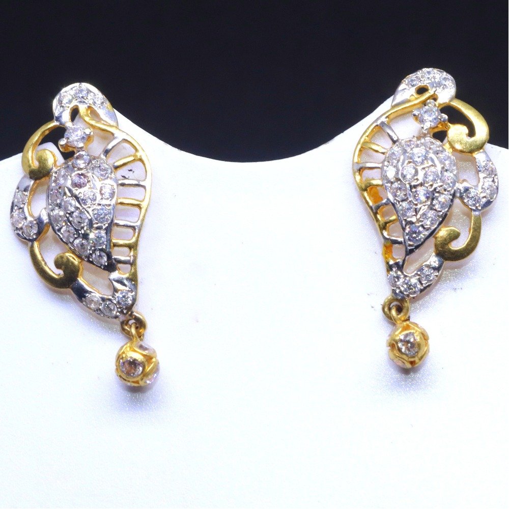 22KT / 916 Gold dailyware earrings for Women BTG0154