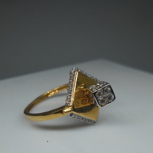 22KT / 916 gold Dailyware Fancy Ring for Ladies LRG0516