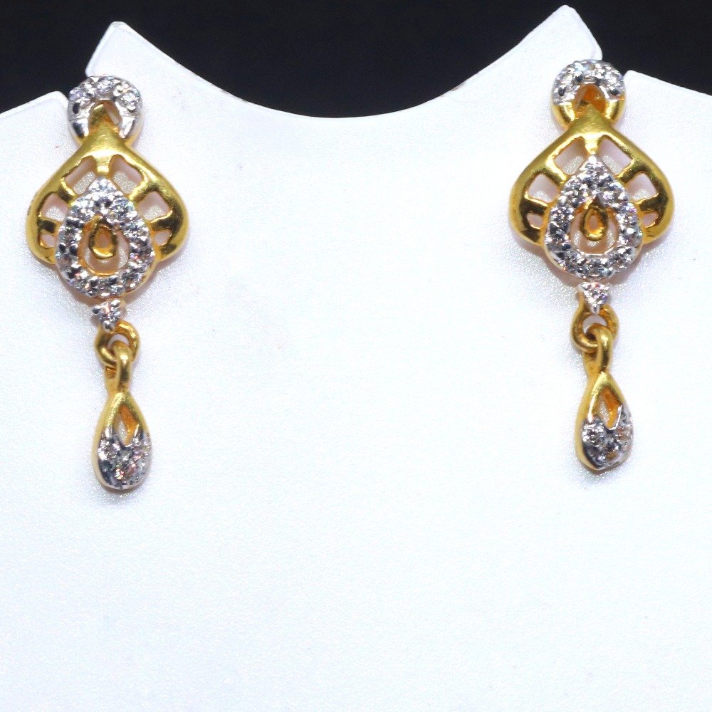 22KT / 916 Gold Fancy Delicate earring for Ladies BTG0034
