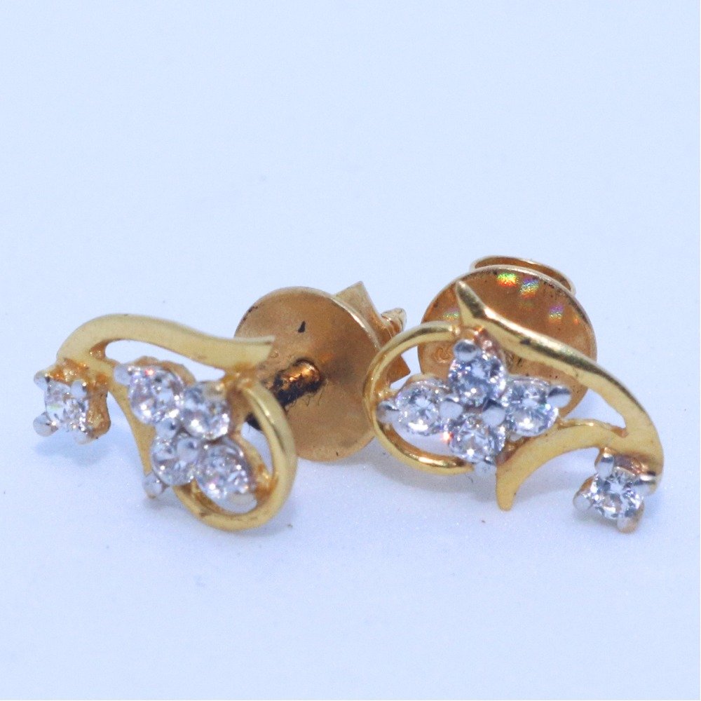 916 / 22KT gold daliyware casual earring for ladies BTG0295